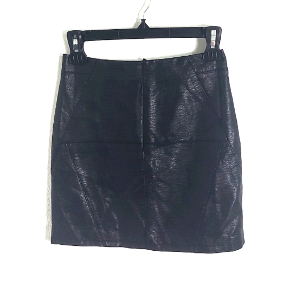 H&M Divided Black Faux Leather Mini-Skirt, Size 4